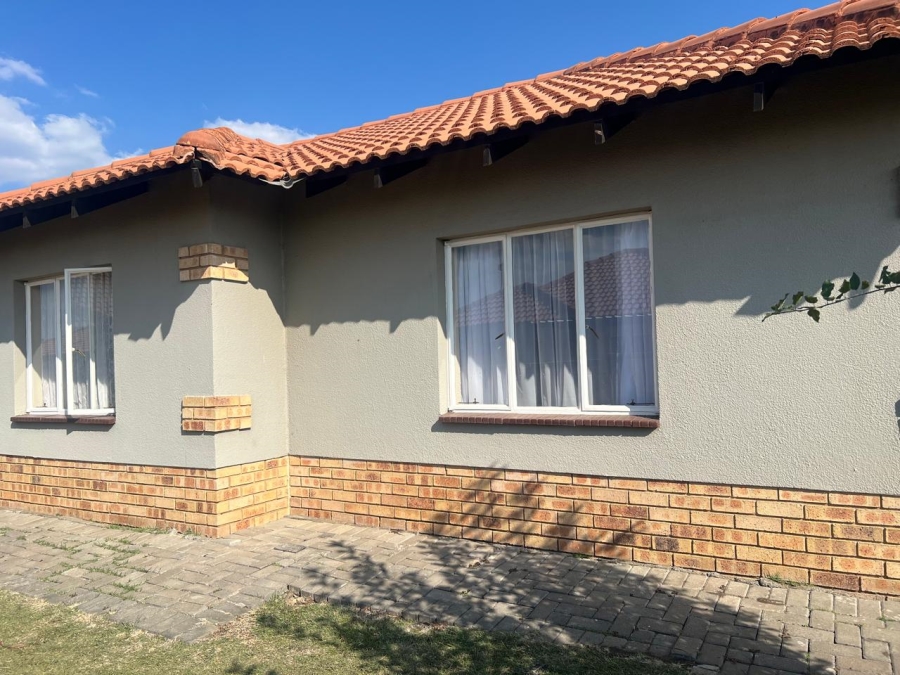 3 Bedroom Property for Sale in Waterkloof Hill Estate North West